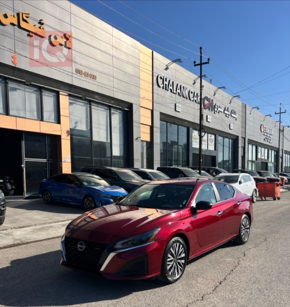 نيسان ألتيما